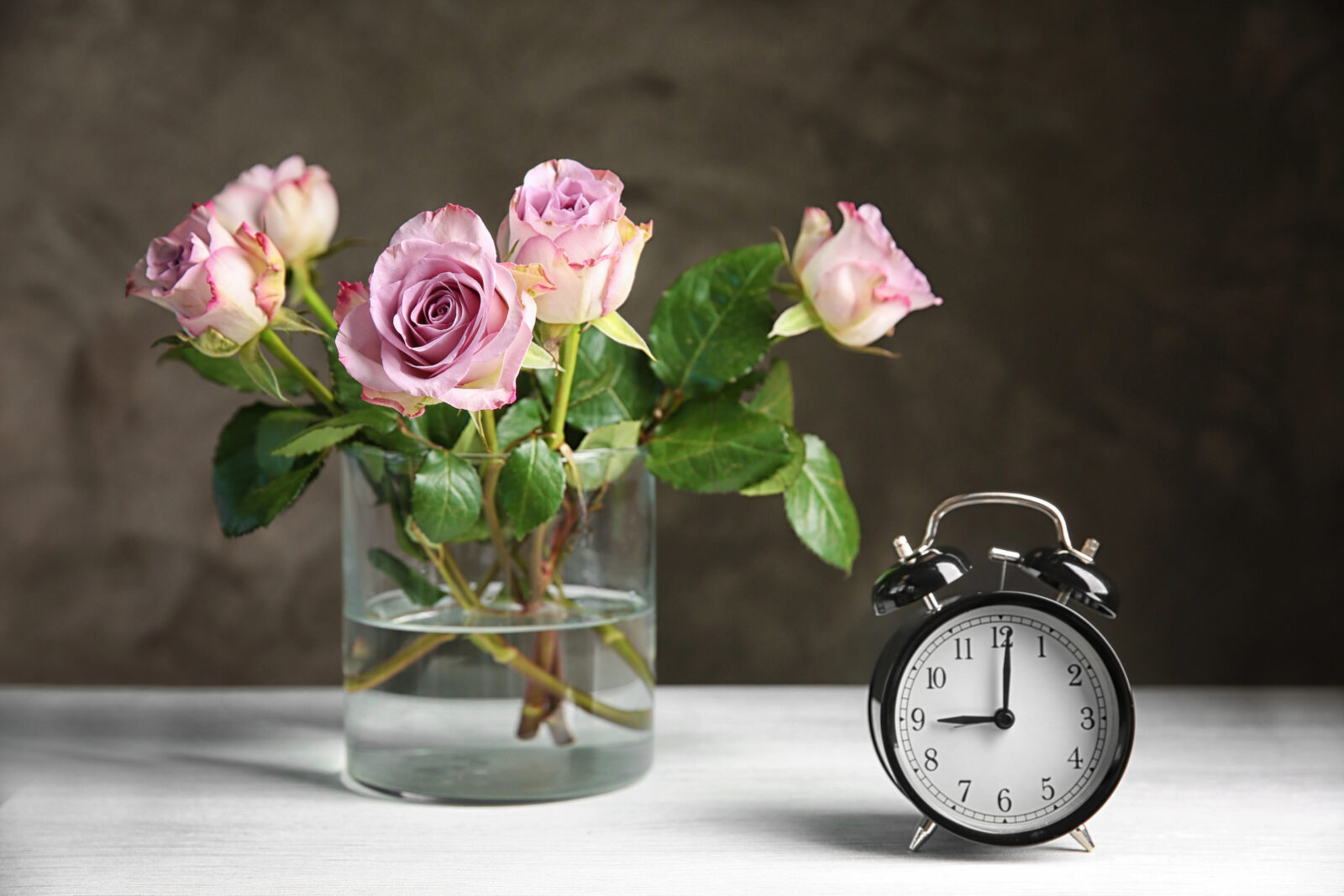 Květiny ve váze / Depositphotos