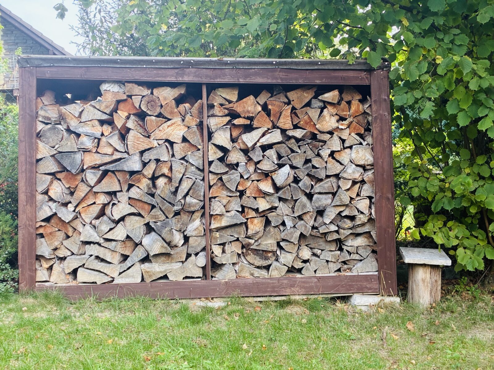 Palivové dřevo / Foto: Pestrazahrada.cz